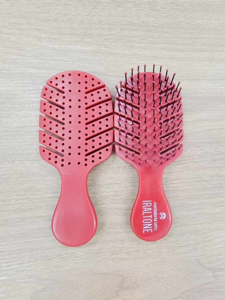 Private label logo printing on detangling brush - customer brand example